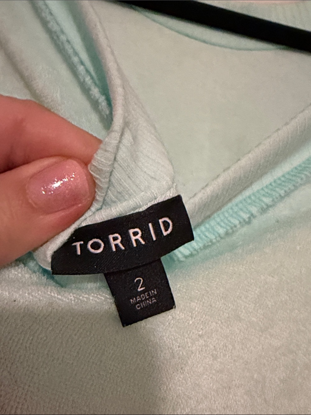 torrid Mint and Lime Ombre Crewneck light weight Sweat shirt - Picture 3 of 3